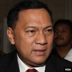 Menteri Keuangan, Agus Martowardojo berjanji akan tetap memperhatikan kesejahteraan petani dalam negeri.