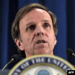 Maykl Pozner (Posner), AQSh Davlat kotibi muovini