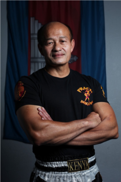 លោក ​ខាន់យ៉ា ប្រាជ្ញ ​ជា​គ្រូបង្ហាត់​ ក្បាច់​គុណ​ល្បុក្កតោ​ខ្មែរ ​ជាង​៣០​ឆ្នាំ ​នៅក្នុង​ទីក្រុង ​San Francisco​រដ្ឋ​កាលីហ្វ័រញ៉ា។ (រូបថត​ផ្ដល់​ឲ្យ)