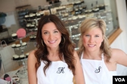 Katherine Kalinis dan Sophie Kalinis Lamontagne memulai usaha mereka di tahun 2007.