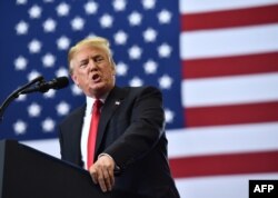 도널드 트럼프 미국 대통령이 29일 테네시주 내슈빌에서 열린 공화당 관련 행사에서 연설하고 있다.