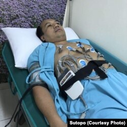 Sutopo Purwo Nugroho menjalani kemoterapi, bagian dari perawatan kanker paru-paru yang dideritanya.