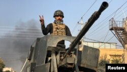 تندروان داعش در شهر موصل از غیر نظامیان به حیث سپر انسانی استفاده می کنند