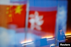 香港特首李家超在香港立法会发表他上任后的第一个施政报告。（2022年10月19日）