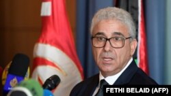  Fathi Bashagha, le ministre libyen de l'intérieur anime une conférence de presse dans la capitale tunisienne, Tunis, le 26 décembre 2019.