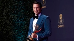 Jason Sudeikis, winner of the award for outstanding lead actor in a comedy series for "Ted Lasso" poses the 73rd Primetime Emmy Awards on Sunday, Sept. 19, 2021. (AP Photo/Chris Pizzello)