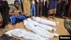 Un manifestante afuera del Parlamento, en el centro de Londres, expresa su protesta contra el cambio climático. Octubre 7 de 2019. Reuters.