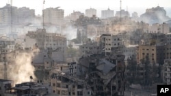 Kota Gaza hancur akibat serangan udara Israel, Rabu, 11 Oktober 2023. (AP/Fatima Shbair)