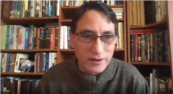 프랭크 자누지 맨스필드재단 대표가 9일 조지워싱턴대 온라인 세미나에서 발언을 하고 있다.