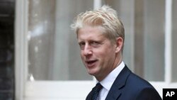 រូបភាពឯកសារ៖ តំណាងរាស្រ្ត​គណបក្ស Conservative Party លោក Jo Johnson បាន​មកដល់​ផ្លូវ Downing Street ក្នុង​ទីក្រុង​ឡុងដ៍។