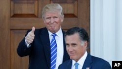 Donald Trump et Mitt Romney, Bedminster, New Jersey, le 19 novembre 2016.