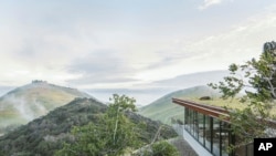 Homes-Off-Grid Living