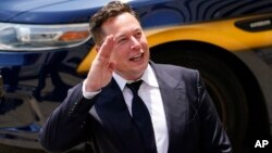 ელონ მასკი, "ტესლას", "სპეის-იქსის" და რამდენიმე სხვა კომპანიის მფლობელი, მსოფლიოს უმდიდრესი ადამიანი