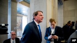 រូបភាព​ឯកសារ៖ លោក Don McGahn ចូលរួម​កម្មវិធី​មួយ​នៅ​ក្រសួង​យុត្តិធម៌​ក្នុង​រដ្ឋធានី​វ៉ាស៊ីនតោន កាលពី​ថ្ងៃទី៩ ខែឧសភា ឆ្នាំ២០១៩។