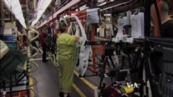 US Hiring Rebounds in April; Unemployment Dips to 5.4%