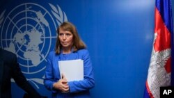 FILE PHOTO - U.N. Special Rapporteur on Human Rights in Cambodia Rhona Smith attends a press conference at her office in Phnom Penh, Cambodia, Thursday, May 9, 2019. (AP Photo/Heng Sinith)