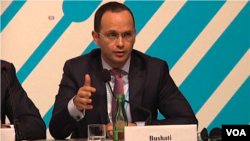 រូបថតឯកសារ៖ លោក​ Ditmir Bushati រដ្ឋមន្រ្តី​ការបរទេស​នៃ​ប្រទេស​អាល់បានី​​ ក្នុង​កិច្ច​ប្រជុំ​មួយ​នៃ​អង្គការ​​ដំណើរ​ការ​កិច្ច​សហប្រតិបត្តិការ​​ផ្នែក​អាគ្នេយ៍​នៃ​ទ្វីប​អឺរ៉ុប (​SEECP) នៅទីក្រុង​ទីណារ៉ា​ កាលពី​ថ្ងៃទី​៣ ខែ​មិថុនា ឆ្នាំ២០១៤។ 