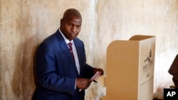 Faustin Archange Touadéra, le président élu de la Centrafrique 