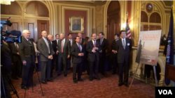 美国国会举行台湾关系法35周年纪念酒会（美国之音 黄锋拍摄）