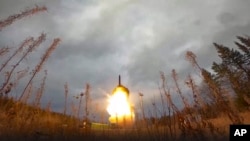 Відеокадр з російською міжконтинентальною ракетою "Ярс" (Міністерство оборони РФ, через AP)