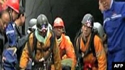 山西煤矿事故救援人员展开抢救