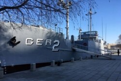 북한은 지난 1968년 공해상에서 나포한 미 해군함 푸에블로호를 평양 대동강 변에 전시해 놓았다.