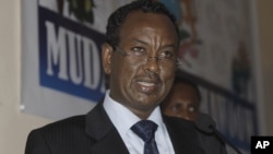 Perdana Menteri baru Somalia Abdi Farah Shirdon memberikan pidato di Mogadishu, Somalia (6/10).
