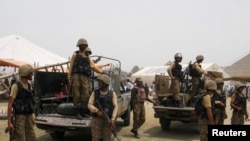 Militer Pakistan melakukan operasi terhadap militan di Waziristan (foto: dok).