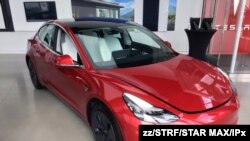 خودروی الکتریکی تسلا