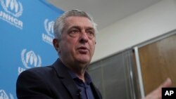 Komisaris Tinggi PBB untuk Urusan Pengungsi Filippo Grandi berbicara kepada The Associated Press dalam wawancara di Nairobi, Kenya, pada 5 Februari 2024. (Foto: AP/Brian Inganga)