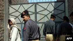 AQSh: Pokiston hukumati jangarilar bilan hamkorlik qiladi