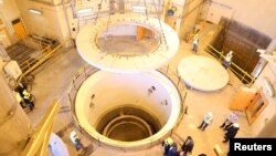 이란 원자력청이 지난해 12월 2 공개한 아라크 중수로 시설의 내부 모습. (자료사진)