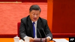 中国领导人习近平在人民大会堂举行的纪念辛亥革命110周年大会上发表讲话。（2021年10月9日）