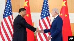 조 바이든 미국 대통령과 시진핑 중국 국가주석이 주요 20개국(G20) 정상회의가 열리는 인도네시아 발리에서 14일 정상회담을 열었습니다.
