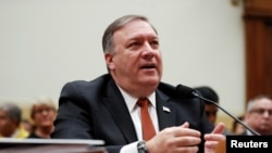 Državni sekretar SAD Majk Pompeo na svedočenju u Kongresu