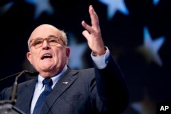 대통령 변호인단인 루돌프 줄리아니 전 뉴욕시장이 지난 5월 워싱턴 DC에서 열린 '인권과 민주주의를 위한 이란 자유 회의'에서 발언하고 있다.