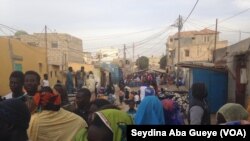 La maison mortuaire à Guet Ndar, au Sénégal, le 4 février 2018. (VOA/Seydina Aba Gueye)