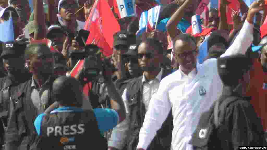 Le président rwandais, Paul Kagame, à Kigali, Rwanda, le 2 août 2017. (VOA/Charly Kasereka)