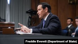 مارکو روبیو وزیر خارجه آمریکا از تعلیق صدور ویزای رانندگان کامیون خارجی خبر داد. 