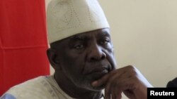 Perdana Menteri Mali Cheick Modibo Diarra saat menghadiri pertemuan dengan tokoh politik di Bamako Agustus lalu. (Foto: Dok)