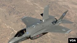 Pesawat tempur siluman F-35 yang dibuat oleh perusahaan AS, Lockheed Martin.