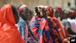 Expectant mothers wait in queue for consultation at the maternity ward of the Medecins Sans Frontieres (Doctors Without Borders-MSF) Aweil civil hospital, the only hospital in Sudan's Northern Bahr al-Ghazal state (File Photo - January 26, 2011)