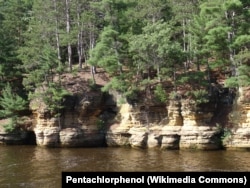 The Dells of the Wisconsin River are rock formations left behind by glaciers.