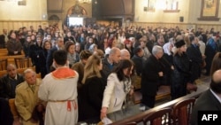 Halabdagi arman cherkovida. 6-yanvar 2016-yil.