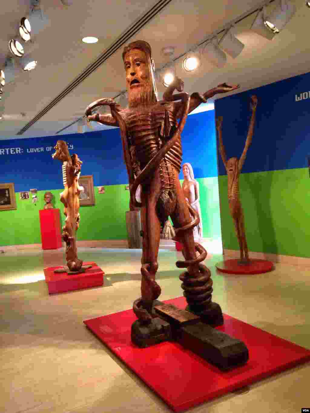 "The Final Battle" by Fred J. Carter at the "Human, Soul and Machine: The Coming Singularity" exhibit at the American Visionary Art Museum in Baltimore, Maryland. (Julie Taboh/VOA)