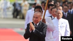 រូបឯកសារ៖ ព្រះមហាក្សត្រ ព្រះបាទ នរោត្តម សីហមុនី យាង​បើក​សម័យ​ប្រជុំ​រដ្ឋសភា​នីតិកាល​ទី៧ នៅ​ថ្ងៃទី២១ ខែសីហា ឆ្នាំ២០២៣។