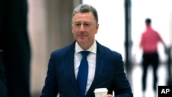 Mantan utusan khusus AS untuk Ukraina, Kurt Volker di Gedung Capitol, Washington, D.C., 3 Oktober 2019.