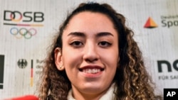 کیمیا علیزاده، ملی‌پوش پیشین تکواندو ایران، زیر پرچم بلغارستان رقابت کرد و به مقام قهرمانی اروپا رسید 