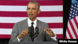 Presiden AS Barack Obama hari Jumat (28/8) mengatakan persetujuan nuklir Iran akan mencegah Iran mengembangkan bom atom (foto: dok).