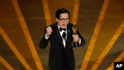 Ke Huy Kuan, i aktori më i mirë në rol dytësor në filmin "Everything Everywhere All at Once"